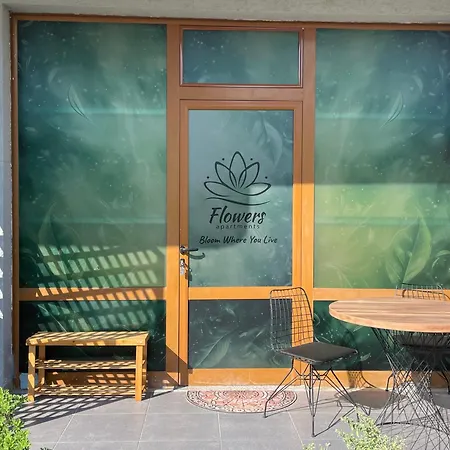 Vendégház Bujtina Flowers Përmet