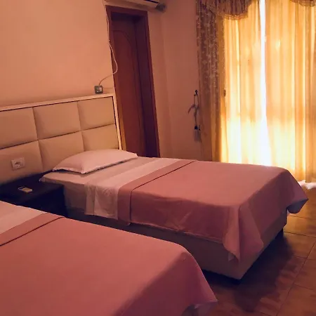 Bujtina Flowers 4*