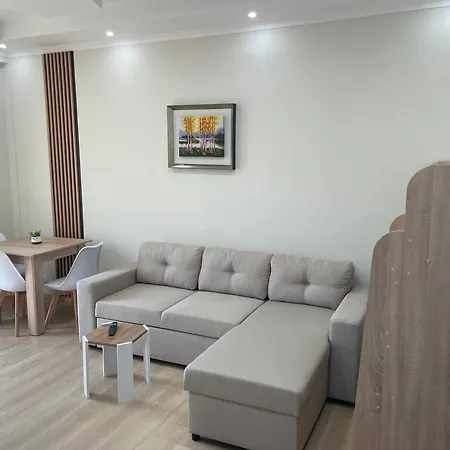 Bujtina Flowers 4* Πρεμετή