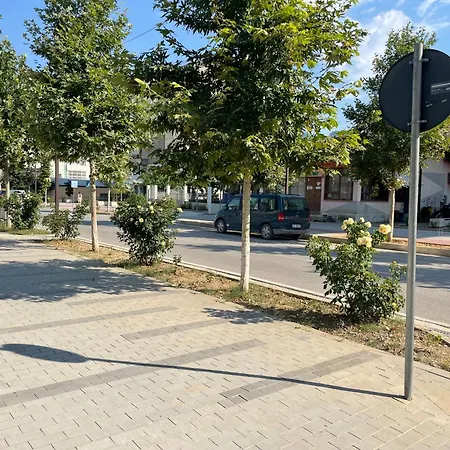 Πανσιόν Bujtina Flowers