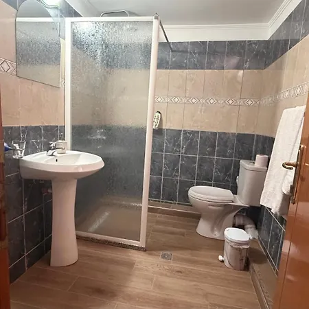 Bujtina Flowers Pensjonat 4*