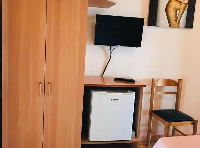 Bujtina Flowers Πανσιόν Πρεμετή