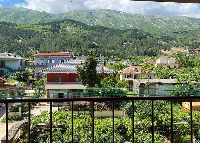 Bujtina Flowers 4* Πρεμετή