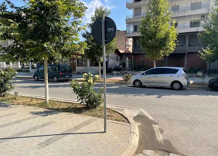 Bujtina Flowers Πανσιόν 4*