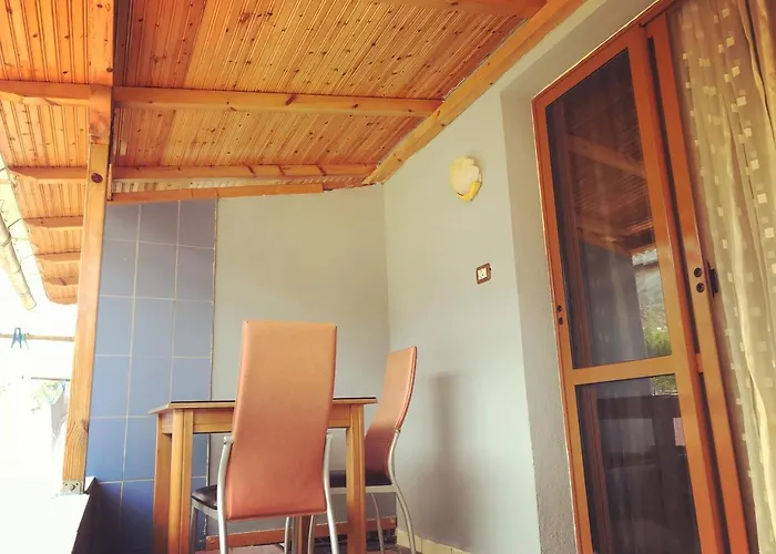 Bujtina Flowers Πανσιόν Πρεμετή