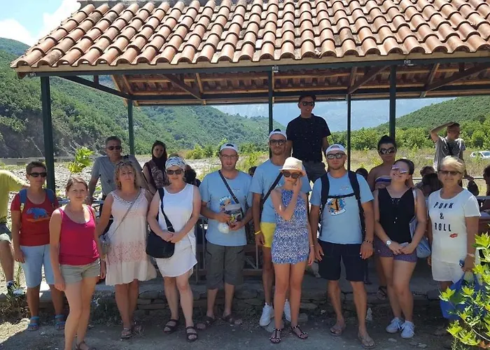 Bujtina Flowers Πανσιόν